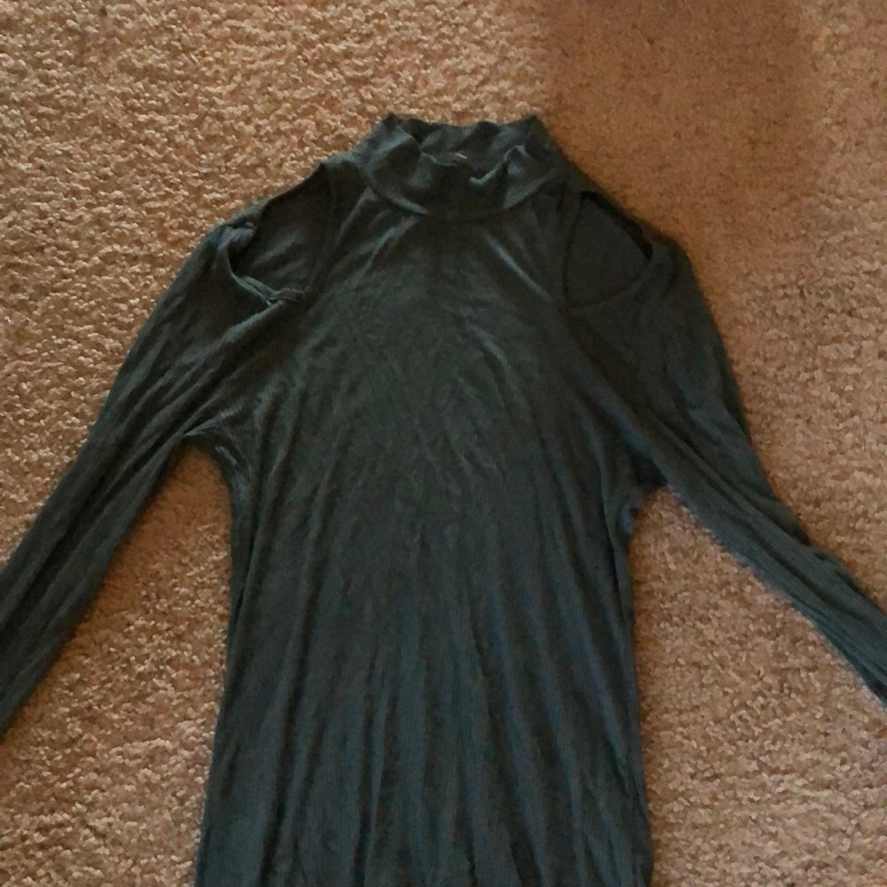 NWOT charolette russe cold shoulder teal top
